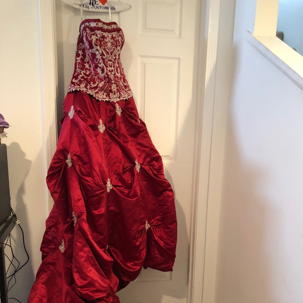 Wedding dress